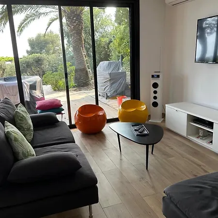 Dom wakacyjny 4-bedroom With Private Pool And Sea View *